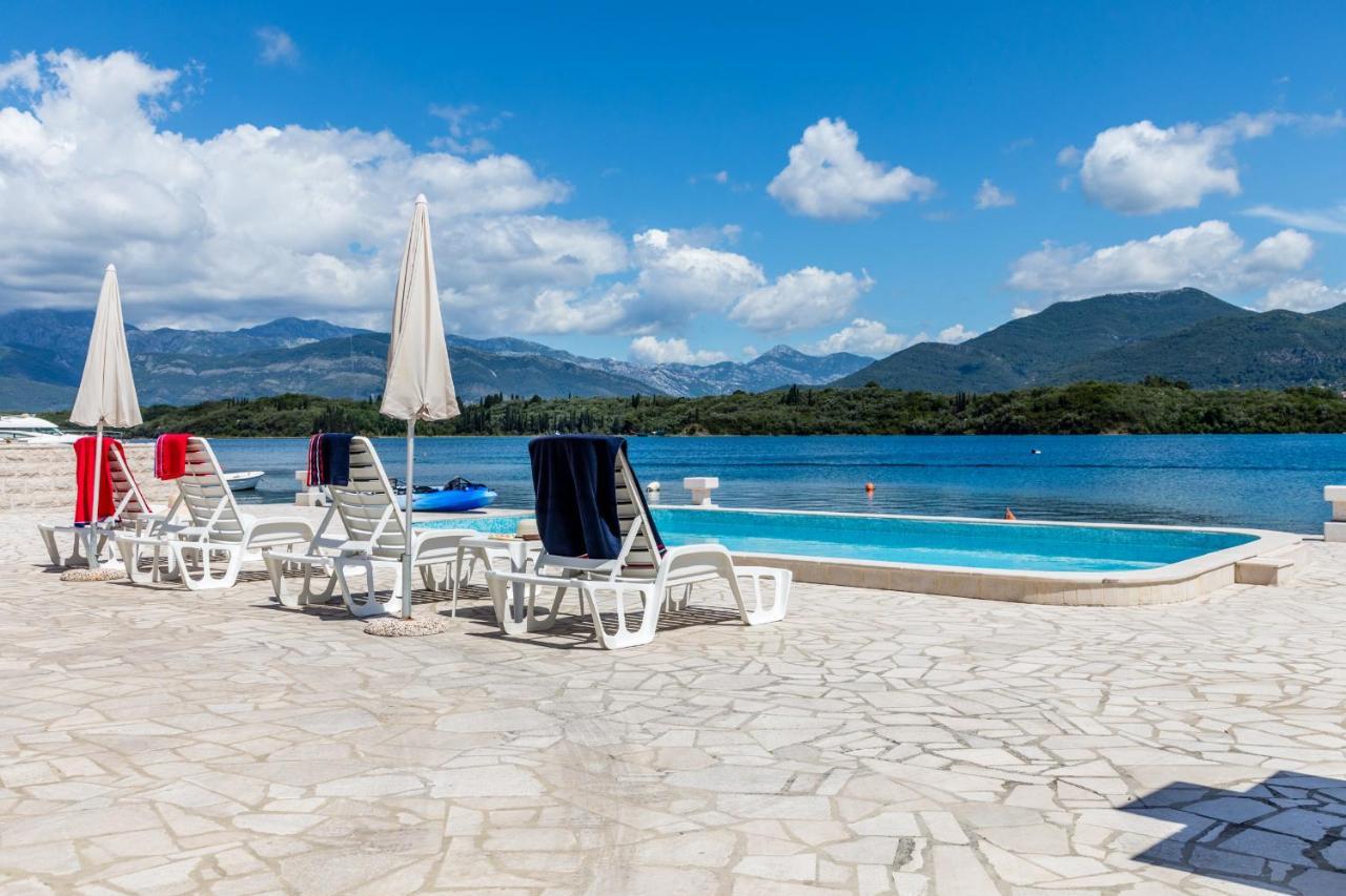 Apartments Tamaris Tivat Eksteriør billede