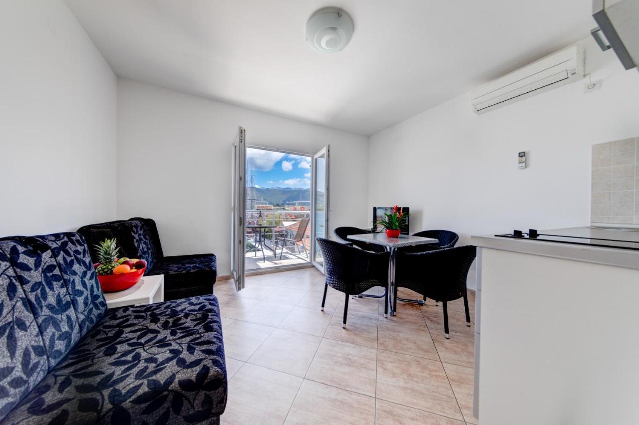 Apartments Tamaris Tivat Eksteriør billede