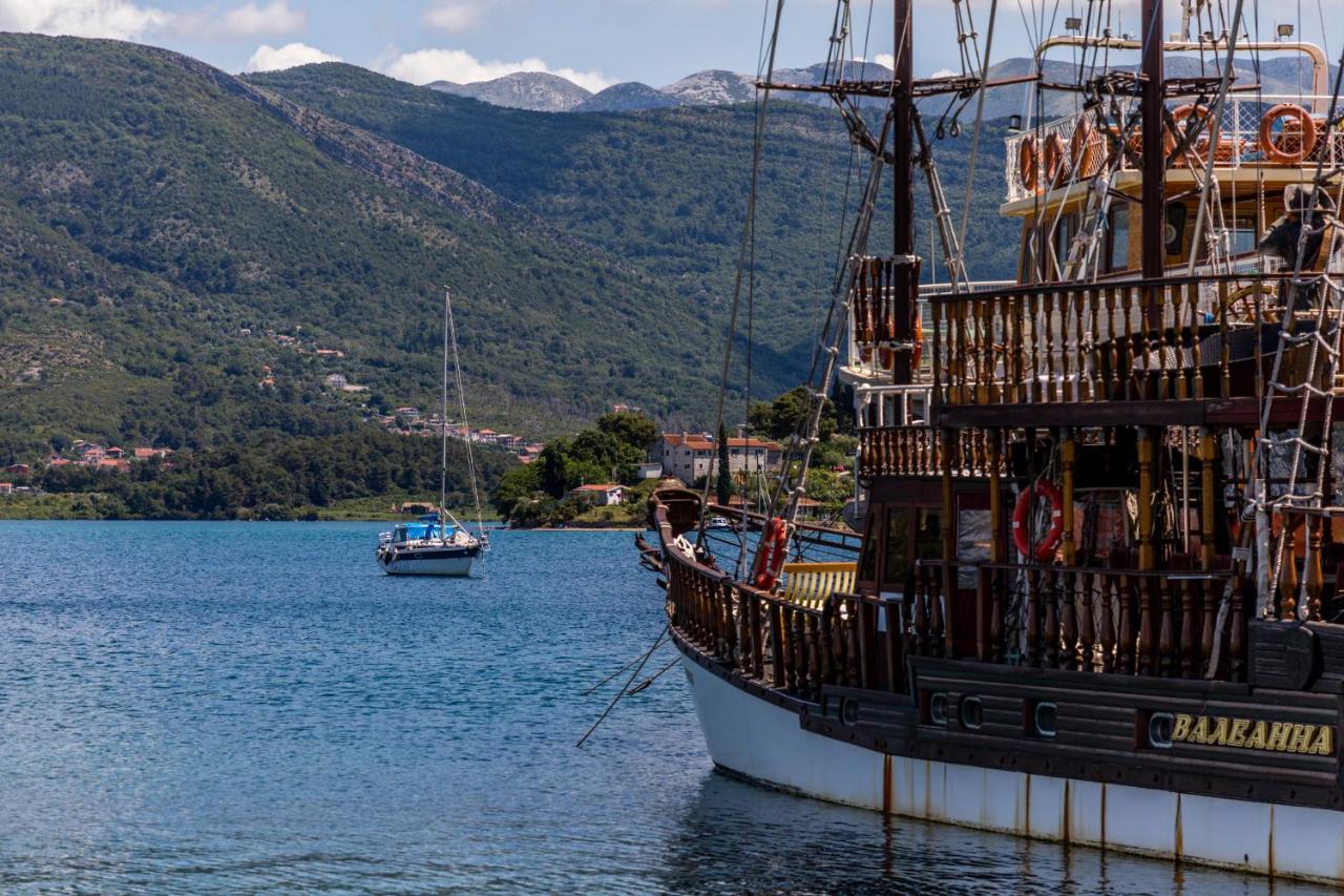 Apartments Tamaris Tivat Eksteriør billede