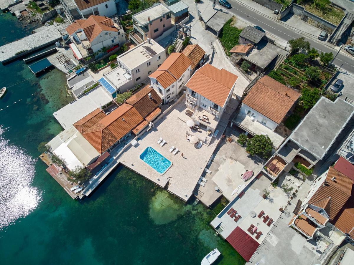 Apartments Tamaris Tivat Eksteriør billede