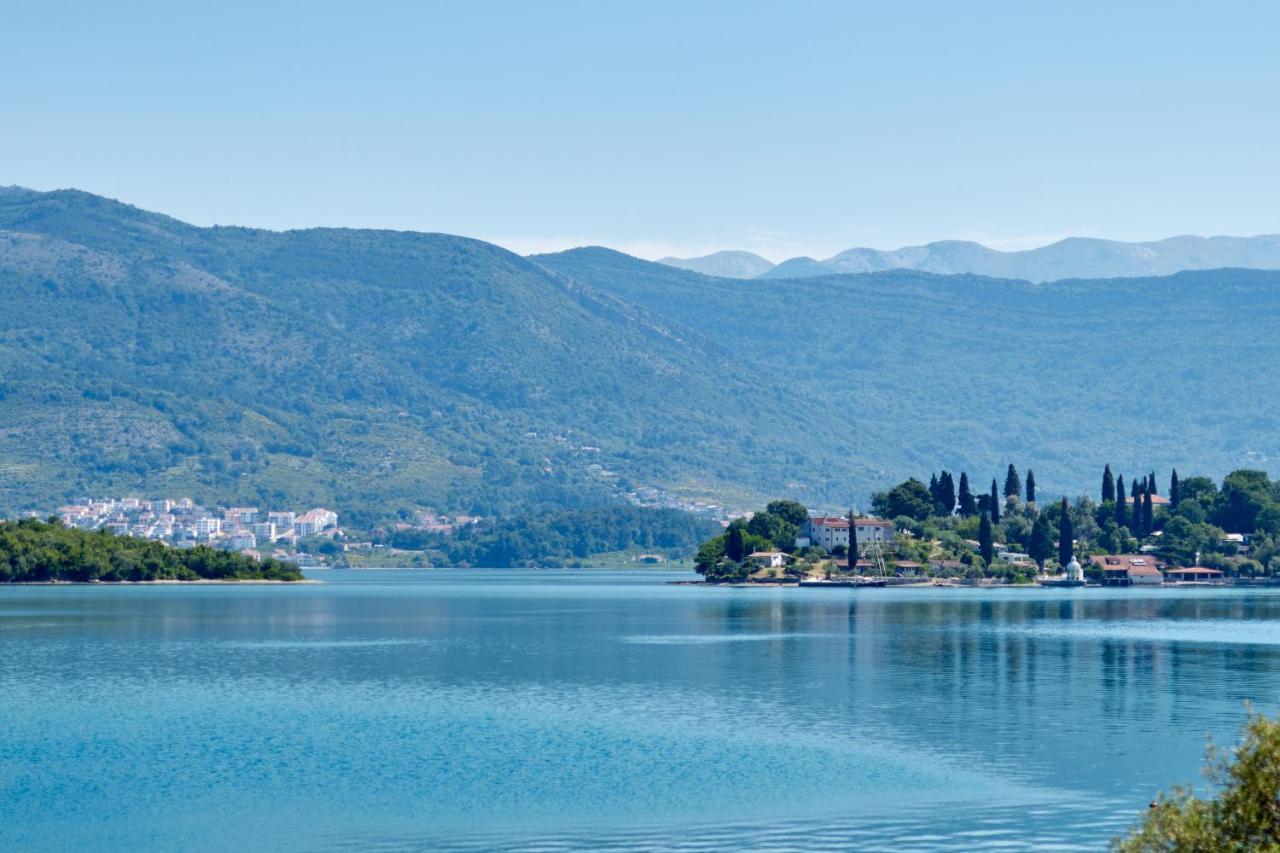 Apartments Tamaris Tivat Eksteriør billede